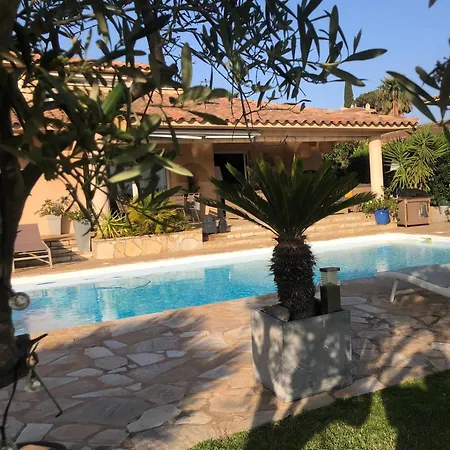Superbe Marina Di Fiori A Vecchio 度假居